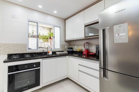 Casa de condomínio à venda com 100m², 2 quartos e 2 vagasCozinha