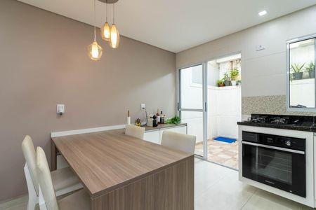 Casa de condomínio à venda com 100m², 2 quartos e 2 vagasSala de Jantar