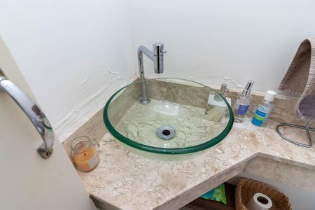 Casa de condomínio à venda com 100m², 2 quartos e 2 vagasLavabo