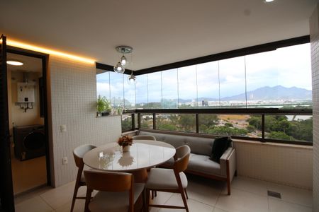 Apartamento para alugar com 130m², 3 quartos e 2 vagasSala - Varanda