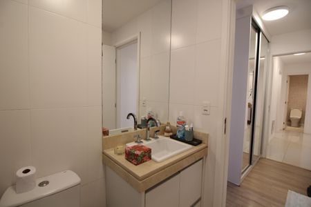 Apartamento para alugar com 130m², 3 quartos e 2 vagasSuíte 3 - Banheiro