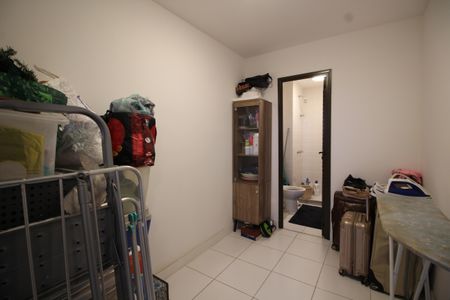 Apartamento para alugar com 130m², 3 quartos e 2 vagasQuarto de Serviço