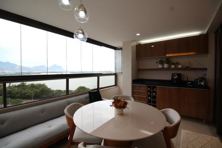 Apartamento para alugar com 130m², 3 quartos e 2 vagasSala - Varanda