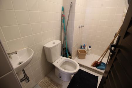 Apartamento para alugar com 130m², 3 quartos e 2 vagasBanheiro de Serviço