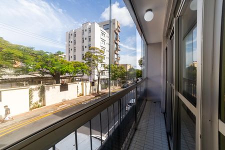 Apartamento à venda com 125m², 3 quartos e 1 vagaVaranda