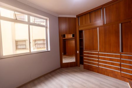 Apartamento à venda com 125m², 3 quartos e 1 vagaQuarto 2