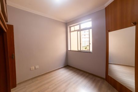Apartamento à venda com 125m², 3 quartos e 1 vagaQuarto 2