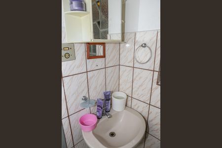 Casa à venda com 280m², 6 quartos e 4 vagasCasa 2 - Banheiro