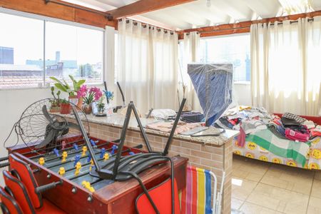 Casa à venda com 280m², 6 quartos e 4 vagasCasa 3 - Salão