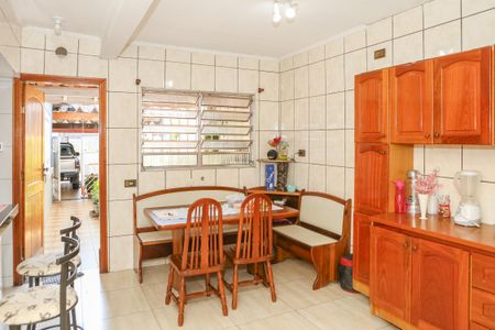 Casa à venda com 280m², 6 quartos e 4 vagasSala/Cozinha