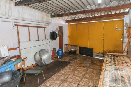 Casa à venda com 280m², 6 quartos e 4 vagasCasa 2 - Garagem