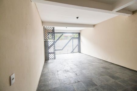 Casa para alugar com 180m², 3 quartos e 3 vagas Casa para alugar com 180m², 3 quartos e 3 vagasGaragem