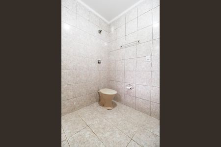 Casa para alugar com 180m², 3 quartos e 3 vagas Casa para alugar com 180m², 3 quartos e 3 vagasBanheiro