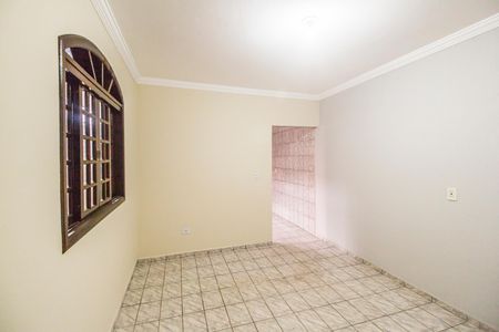 Casa para alugar com 180m², 3 quartos e 3 vagas Casa para alugar com 180m², 3 quartos e 3 vagasSala