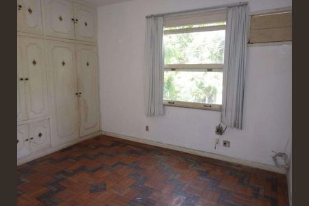 Casa à venda com 450m², 8 quartos e 3 vagas