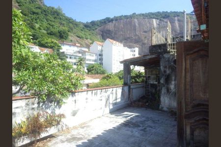 Casa à venda com 450m², 8 quartos e 3 vagas