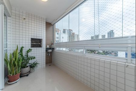 Apartamento à venda com 97m², 3 quartos e 2 vagasVaranda