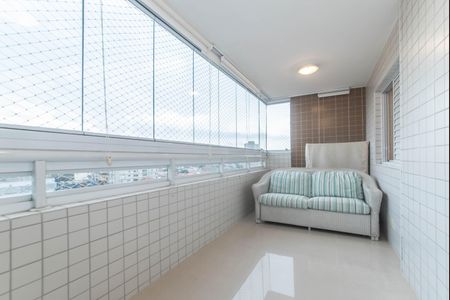 Apartamento à venda com 97m², 3 quartos e 2 vagasVaranda