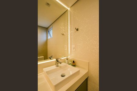 Apartamento à venda com 114m², 2 quartos e 2 vagasBanheiro da Suíte 1