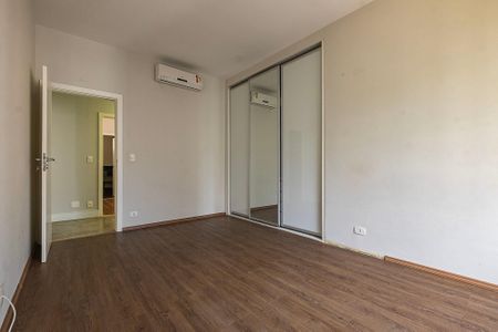 Apartamento para alugar com 239m², 3 quartos e 1 vagaQuarto 