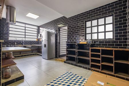 Apartamento para alugar com 239m², 3 quartos e 1 vagaCozinha