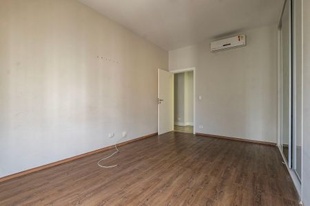 Apartamento para alugar com 239m², 3 quartos e 1 vagaQuarto 