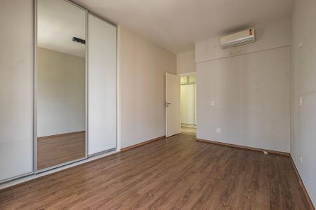 Apartamento para alugar com 239m², 3 quartos e 1 vagaQuarto 2
