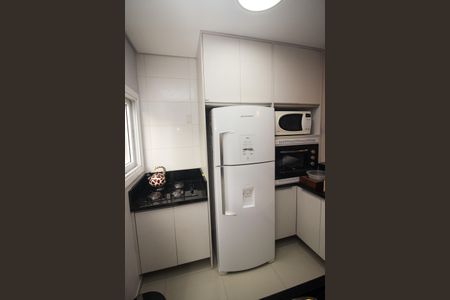 Casa à venda com 180m², 3 quartos e 2 vagas Casa à venda com 180m², 3 quartos e 2 vagasCozinha