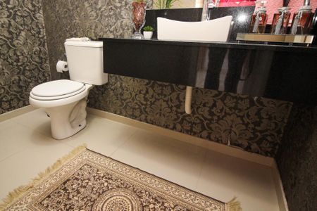 Casa à venda com 180m², 3 quartos e 2 vagas Casa à venda com 180m², 3 quartos e 2 vagasLavabo