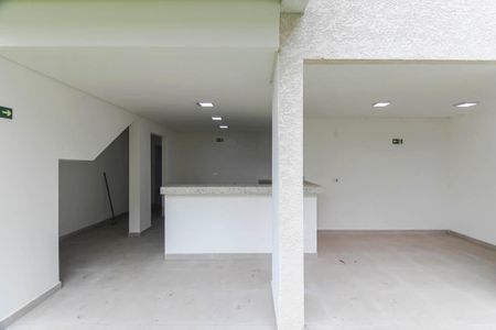 Apartamento à venda com 42m², 2 quartos e sem vagaÁrea comum