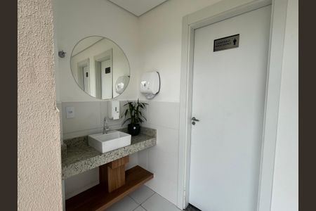 Apartamento para alugar com 47m², 2 quartos e 1 vagaÁrea comum - Banheiro