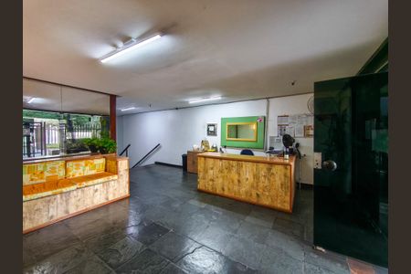 Apartamento à venda com 70m², 2 quartos e 1 vagaFachada e portaria