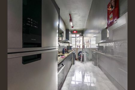 Apartamento à venda com 70m², 2 quartos e 1 vagaCozinha e Área de Serviço