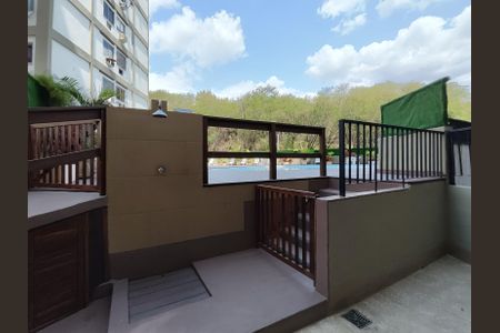Apartamento à venda com 70m², 2 quartos e 1 vagaÁrea comum - Piscina