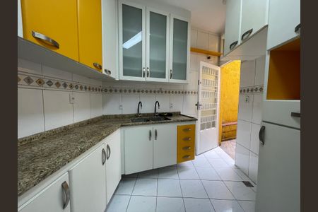 Casa à venda com 213m², 5 quartos e 2 vagasCozinha
