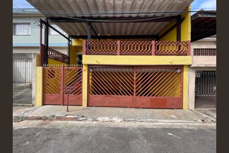 Casa à venda com 213m², 5 quartos e 2 vagasFachada