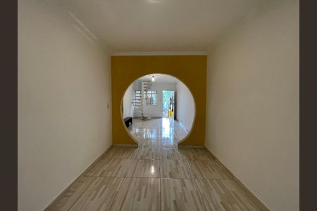 Casa à venda com 213m², 5 quartos e 2 vagasSala