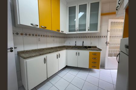 Casa à venda com 213m², 5 quartos e 2 vagasCozinha
