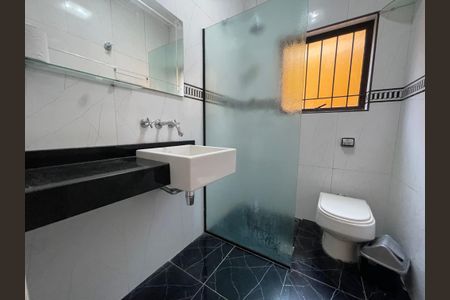 Casa à venda com 213m², 5 quartos e 2 vagasBanheiro Social