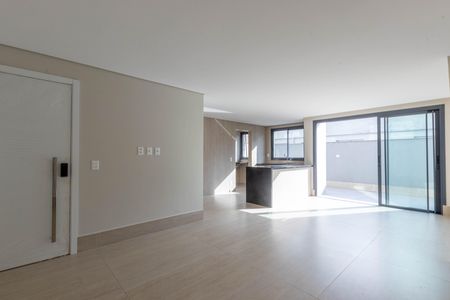 Apartamento à venda com 131m², 3 quartos e 2 vagas Apartamento à venda com 131m², 3 quartos e 2 vagasSala