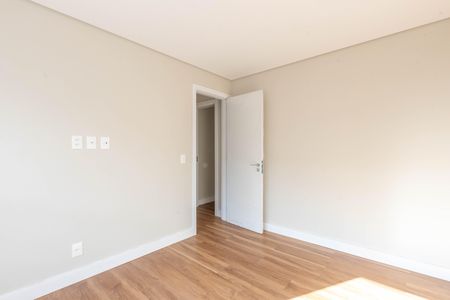 Apartamento à venda com 131m², 3 quartos e 2 vagas Apartamento à venda com 131m², 3 quartos e 2 vagasQuarto 2