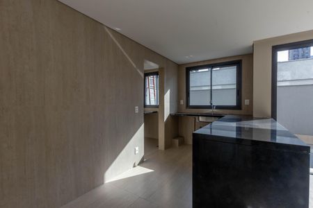 Apartamento à venda com 131m², 3 quartos e 2 vagas Apartamento à venda com 131m², 3 quartos e 2 vagasCozinha