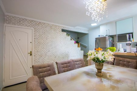 Apartamento à venda com 140m², 2 quartos e 2 vagas Apartamento à venda com 140m², 2 quartos e 2 vagasSala