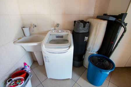 Apartamento à venda com 140m², 2 quartos e 2 vagas Apartamento à venda com 140m², 2 quartos e 2 vagasÁrea de serviço/Espaço gourmet