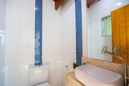 Apartamento à venda com 140m², 2 quartos e 2 vagas Apartamento à venda com 140m², 2 quartos e 2 vagasBanheiro de serviço