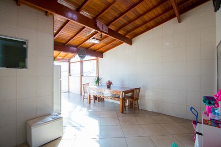 Apartamento à venda com 140m², 2 quartos e 2 vagas Apartamento à venda com 140m², 2 quartos e 2 vagasÁrea de serviço/Espaço gourmet