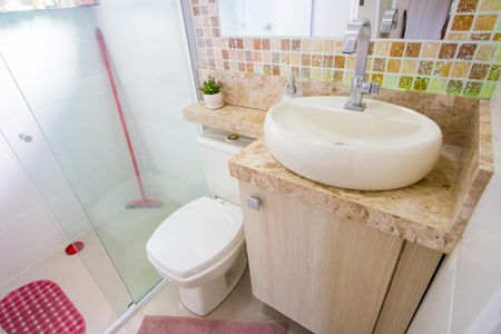 Apartamento à venda com 140m², 2 quartos e 2 vagas Apartamento à venda com 140m², 2 quartos e 2 vagasBanheiro do quarto 1