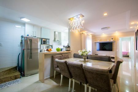 Apartamento à venda com 140m², 2 quartos e 2 vagas Apartamento à venda com 140m², 2 quartos e 2 vagasSala