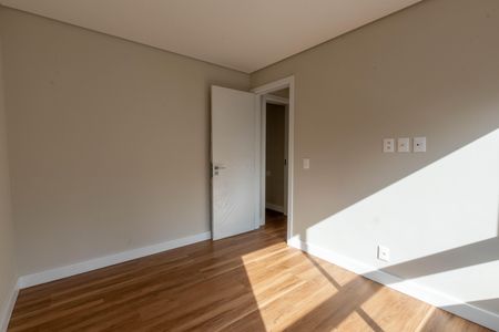 Apartamento à venda com 171m², 3 quartos e 2 vagasQuarto 3