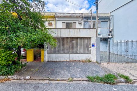 Casa para alugar com 190m², 3 quartos e 2 vagasFachada